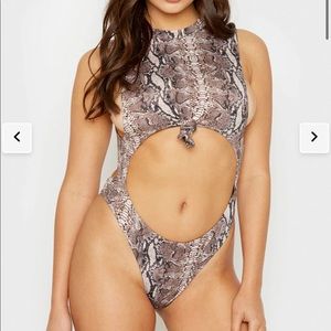 NWT Frankies Bikinis Belle One Piece Snake Print